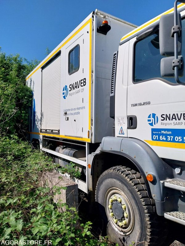 MAN TGM 4X4 18.250 Fourgon GIMAEX VASP 2011 212000Km ROULANT PRO UNIQUEMENT - Грузовик: фото 2 MAN TGM 4X4 18.250 Fourgon GIMAEX VASP 2011 212000Km ROULANT PRO UNIQUEMENT - Грузовик: фото 2