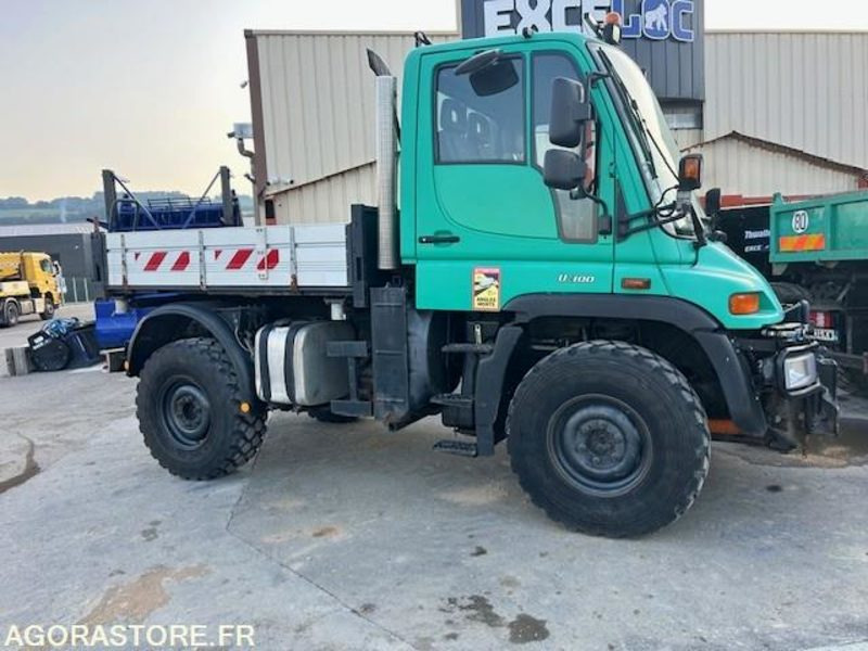 MERCEDES UNIMOG U300C VERSION COMMUNALE 2000 97652 KM - Грузовик: фото 2 MERCEDES UNIMOG U300C VERSION COMMUNALE 2000 97652 KM - Грузовик: фото 2