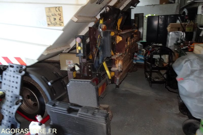 Грузовик Mitsubishi Fuso Bluetec 5: фото 20 Грузовик Mitsubishi Fuso Bluetec 5: фото 20