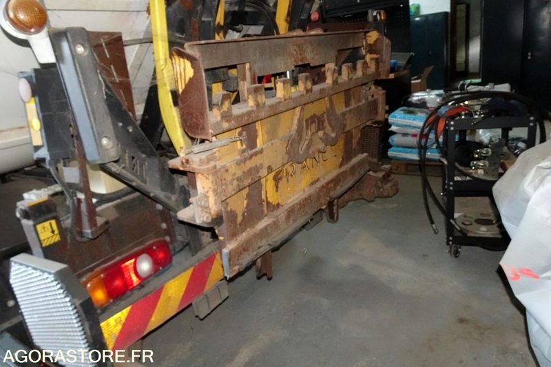 Грузовик Mitsubishi Fuso Bluetec 5: фото 12 Грузовик Mitsubishi Fuso Bluetec 5: фото 12