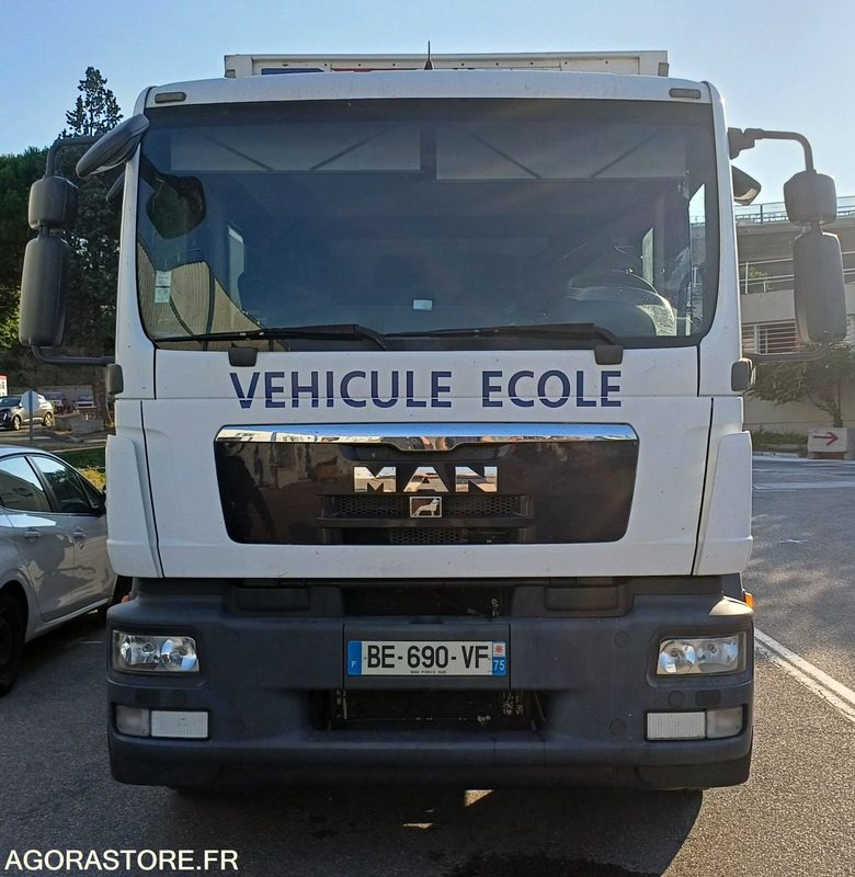 Porteur MAN TGM 18.290 de 2010/458000 kms - BE-690-VF (3822) - Грузовик: фото 1 Porteur MAN TGM 18.290 de 2010/458000 kms - BE-690-VF (3822) - Грузовик: фото 1
