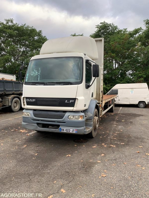 Porteur plateau DAF LF 18.250 - Грузовик: фото 2 Porteur plateau DAF LF 18.250 - Грузовик: фото 2