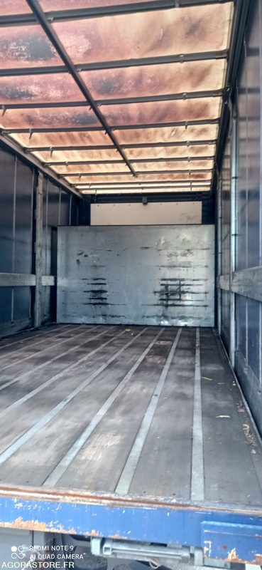 RENAULT DWIDE 320 BACHE DISTRIBUTION HUILES - 2017 - 557739 kms (2535) - Грузовик: фото 3 RENAULT DWIDE 320 BACHE DISTRIBUTION HUILES - 2017 - 557739 kms (2535) - Грузовик: фото 3