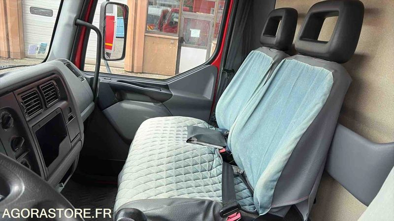 Renault Midlum 180 - 27 173 kms 8747 XY 74 - Грузовик: фото 4 Renault Midlum 180 - 27 173 kms 8747 XY 74 - Грузовик: фото 4