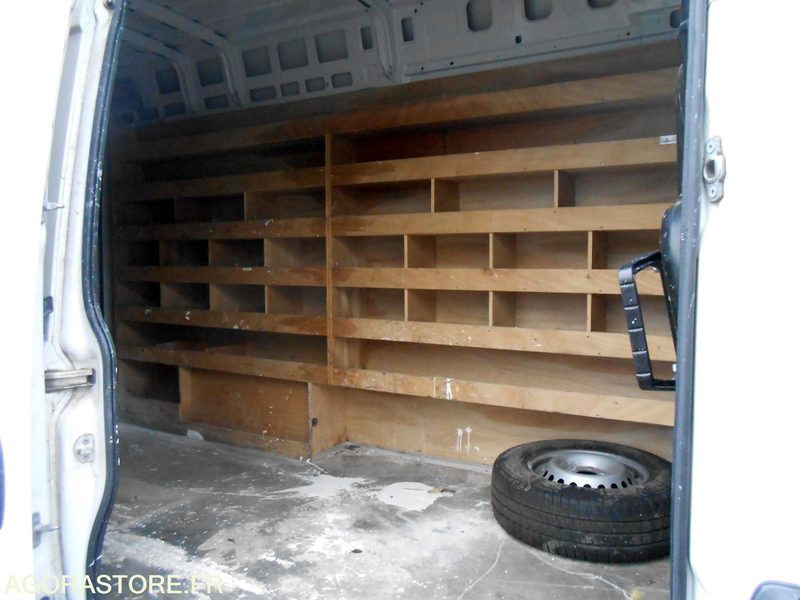 IVECO 35S14N - Цельнометаллический фургон: фото 5 IVECO 35S14N - Цельнометаллический фургон: фото 5