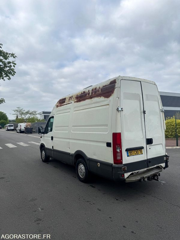 IVECO DAILY 35S12 - 67 000 KM - Цельнометаллический фургон: фото 2 IVECO DAILY 35S12 - 67 000 KM - Цельнометаллический фургон: фото 2
