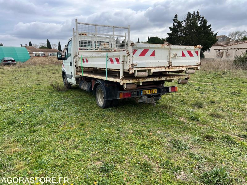 Iveco 35c10 polybenne - 226000km - 2002 - Малотоннажный самосвал: фото 5 Iveco 35c10 polybenne - 226000km - 2002 - Малотоннажный самосвал: фото 5