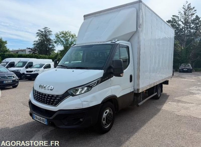 Iveco DAILY CCB - 2020 - 295 000km - Цельнометаллический фургон: фото 1 Iveco DAILY CCB - 2020 - 295 000km - Цельнометаллический фургон: фото 1