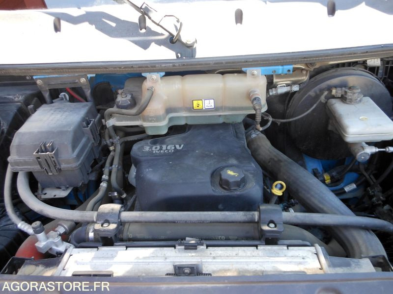 Малотоннажный самосвал Iveco Daily 35C15 3.0 litres 146cv tri benne: фото 16