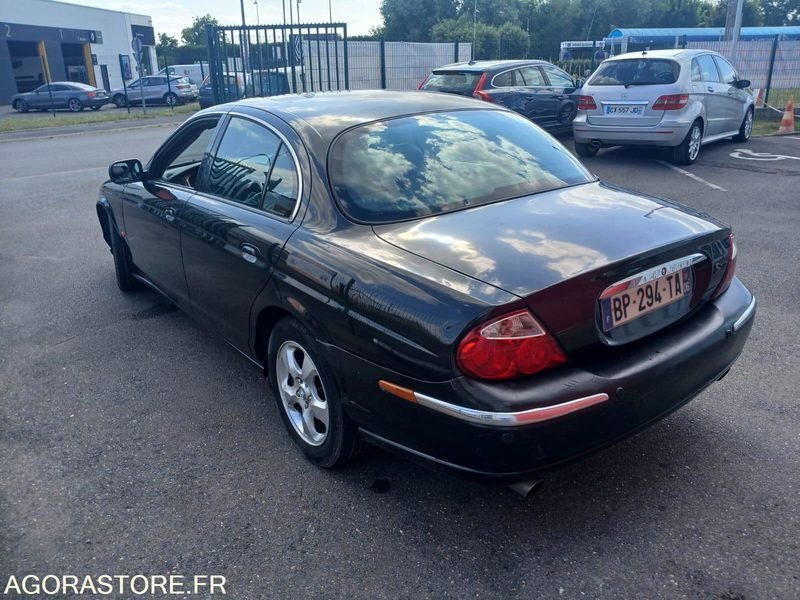 Jaguar S-Type full options - 2001 - 293400km - Легковой автомобиль: фото 4 Jaguar S-Type full options - 2001 - 293400km - Легковой автомобиль: фото 4