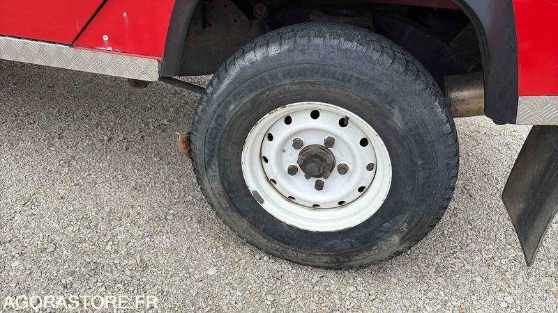 LAND ROVER DÉFENDER 140 - 123 683 Kms - 2001 - 6620 XE 74 - Внедорожник: фото 5 LAND ROVER DÉFENDER 140 - 123 683 Kms - 2001 - 6620 XE 74 - Внедорожник: фото 5
