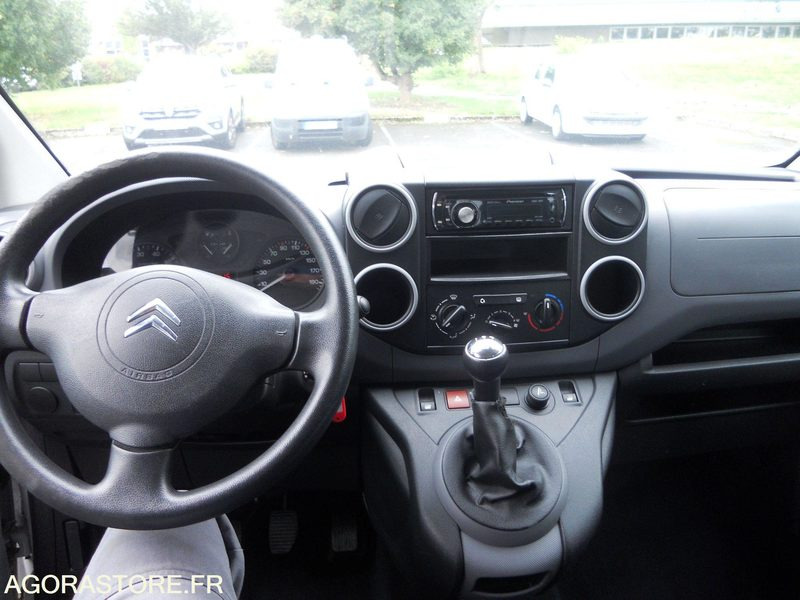 LOT 4 SLT - CITROEN BERLINGO - Легковой автомобиль: фото 4 LOT 4 SLT - CITROEN BERLINGO - Легковой автомобиль: фото 4