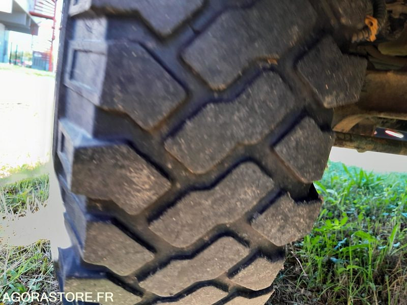 Land Rover Defender - 2005 - 120713kms - 8575SE58 - Внедорожник: фото 4 Land Rover Defender - 2005 - 120713kms - 8575SE58 - Внедорожник: фото 4