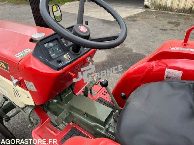 MICROTRACTEUR YANMAR 20CV 2 CYLINDRES 1150CM3 D'OCCASION 2RM TRES BON ETAT 810H - Трактор: фото 3 MICROTRACTEUR YANMAR 20CV 2 CYLINDRES 1150CM3 D'OCCASION 2RM TRES BON ETAT 810H - Трактор: фото 3