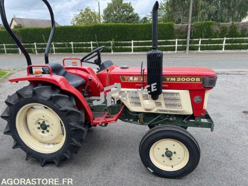MICROTRACTEUR YANMAR 20CV 2 CYLINDRES 1150CM3 D'OCCASION 2RM TRES BON ETAT 810H - Трактор: фото 1 MICROTRACTEUR YANMAR 20CV 2 CYLINDRES 1150CM3 D'OCCASION 2RM TRES BON ETAT 810H - Трактор: фото 1