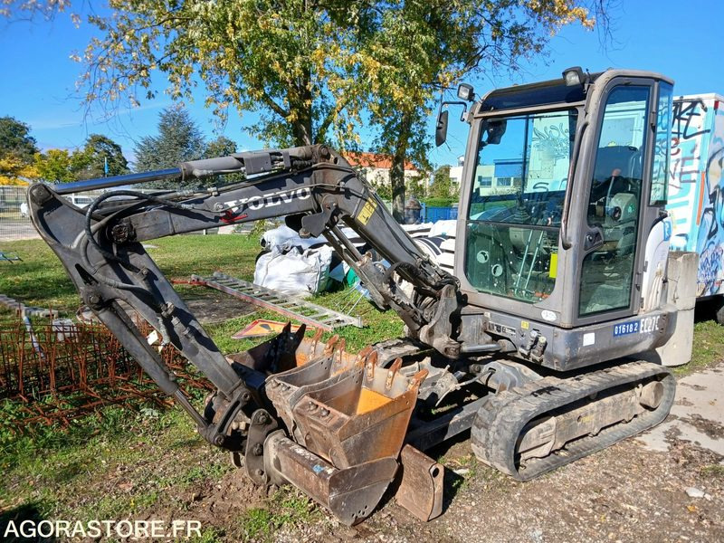 MINI PELLE VOLVO EC 27C - Мини-экскаватор: фото 3 MINI PELLE VOLVO EC 27C - Мини-экскаватор: фото 3