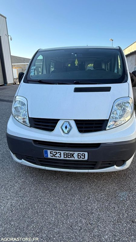 MINIBUS RENAULT TRAFIC 523 BBK 69 - Микроавтобус, Пассажирский фургон: фото 2 MINIBUS RENAULT TRAFIC 523 BBK 69 - Микроавтобус, Пассажирский фургон: фото 2