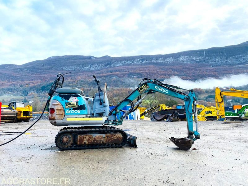 Mini-pelle électrique sur groupe KOBELCO SK005 - Année 1993 - Экскаватор: фото 4 Mini-pelle électrique sur groupe KOBELCO SK005 - Année 1993 - Экскаватор: фото 4