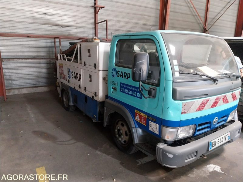 NISSAN Cabstar 4T5 BAROCLEAN 2006 310 000Km NON ROULANT EXPORT EXCLUSIVEMENT - Ассенизатор: фото 1 NISSAN Cabstar 4T5 BAROCLEAN 2006 310 000Km NON ROULANT EXPORT EXCLUSIVEMENT - Ассенизатор: фото 1