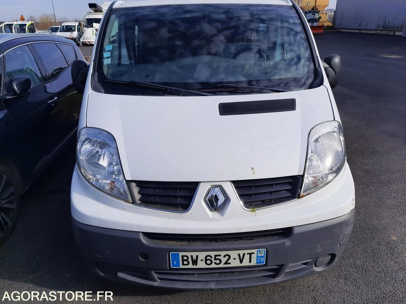 OPEL VIVARO - 2011 - 112 800KM - Цельнометаллический фургон: фото 2 OPEL VIVARO - 2011 - 112 800KM - Цельнометаллический фургон: фото 2