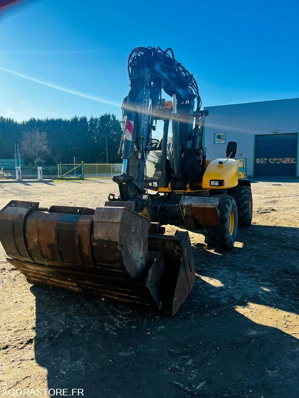 PELLE - MECALAC - 12MXT - 2006 / 4085 HEURES - Экскаватор: фото 1 PELLE - MECALAC - 12MXT - 2006 / 4085 HEURES - Экскаватор: фото 1