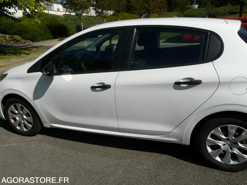 PEUGEOT 208 DX207CZ - Легковой автомобиль: фото 4 PEUGEOT 208 DX207CZ - Легковой автомобиль: фото 4