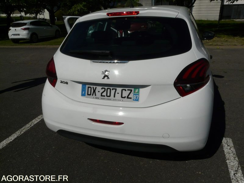 PEUGEOT 208 DX207CZ - Легковой автомобиль: фото 2 PEUGEOT 208 DX207CZ - Легковой автомобиль: фото 2
