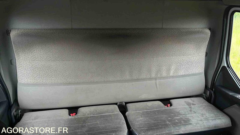 Тентованный грузовик RENAULT 270 DXI - 2010 - 335258kms: фото 9