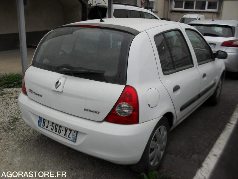RENAULT CLIO 1.5 DCI 5 PORTES - Легковой автомобиль: фото 3 RENAULT CLIO 1.5 DCI 5 PORTES - Легковой автомобиль: фото 3