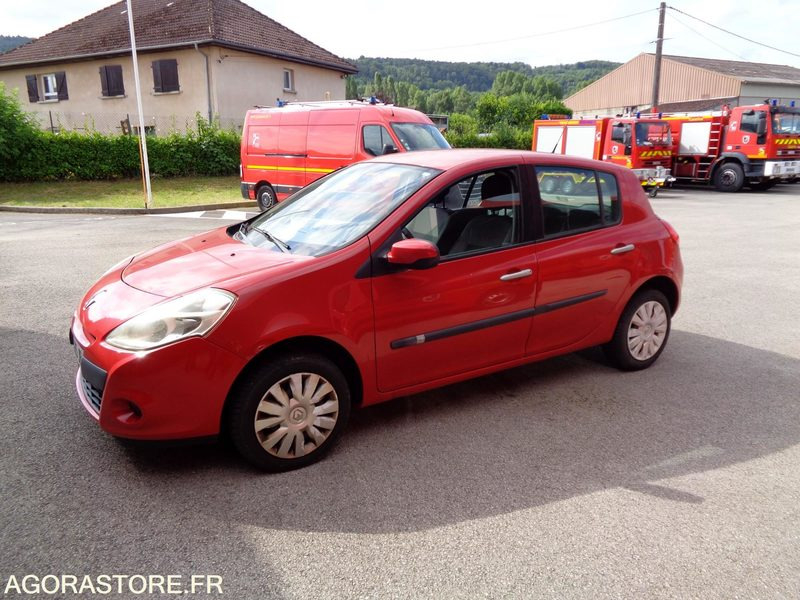 RENAULT CLIO BM.435.JB - 2011 - 196032 KM - Легковой автомобиль: фото 3 RENAULT CLIO BM.435.JB - 2011 - 196032 KM - Легковой автомобиль: фото 3
