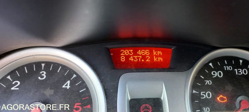 RENAULT CLIO SOCIETE de 2011 - 203 500 km (R30359) - Легковой автомобиль: фото 5 RENAULT CLIO SOCIETE de 2011 - 203 500 km (R30359) - Легковой автомобиль: фото 5