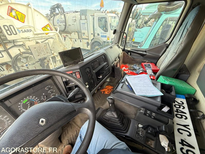 RENAULT HYDROCUREUR ADR 2646-YC-49 VENTE EXPORT EXCLUSIVEMENT - Ассенизатор: фото 4 RENAULT HYDROCUREUR ADR 2646-YC-49 VENTE EXPORT EXCLUSIVEMENT - Ассенизатор: фото 4