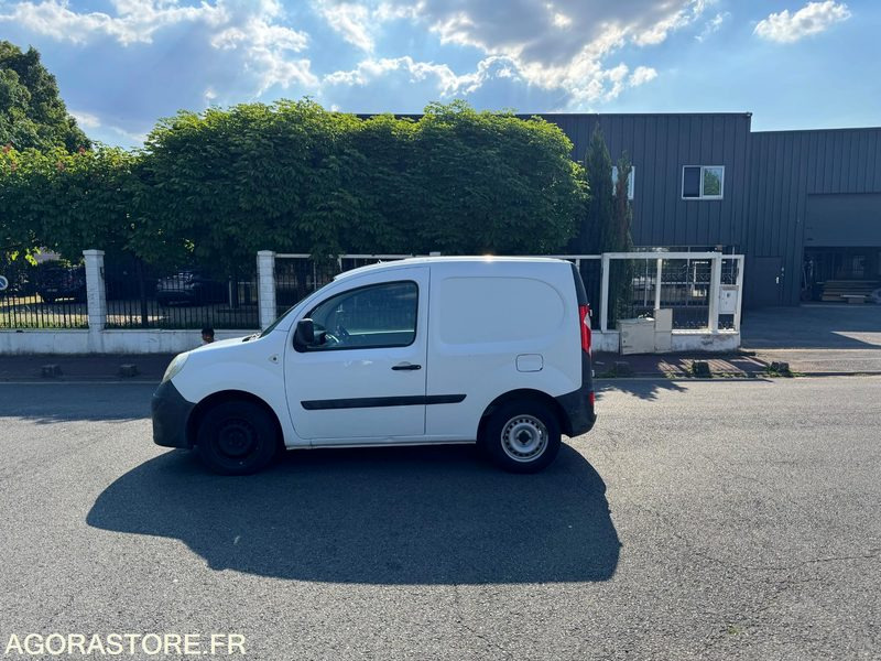 RENAULT KANGOO 1.6 90 ESSENCE - 31 000 KM - 2009 - Легковой фургон: фото 1 RENAULT KANGOO 1.6 90 ESSENCE - 31 000 KM - 2009 - Легковой фургон: фото 1