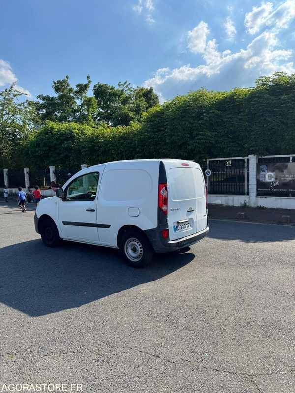 RENAULT KANGOO 1.6 90 ESSENCE - 31 000 KM - 2009 - Легковой фургон: фото 2 RENAULT KANGOO 1.6 90 ESSENCE - 31 000 KM - 2009 - Легковой фургон: фото 2