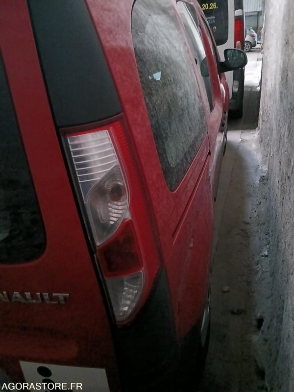 RENAULT KANGOO TPMR - 2015 / 258163 KM - DW308NZ - 150541 - Микроавтобус, Пассажирский фургон: фото 4 RENAULT KANGOO TPMR - 2015 / 258163 KM - DW308NZ - 150541 - Микроавтобус, Пассажирский фургон: фото 4