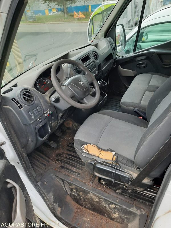 RENAULT MASTER - 2013 - 50449KM - Цельнометаллический фургон: фото 5 RENAULT MASTER - 2013 - 50449KM - Цельнометаллический фургон: фото 5