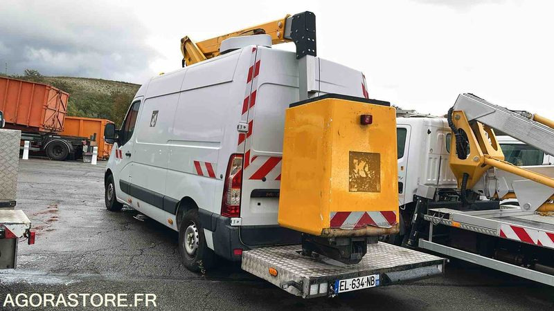 RENAULT MASTER NACELLE KLUBB K32- 2017 / 88884KM (EL634NB) - Цельнометаллический фургон: фото 2 RENAULT MASTER NACELLE KLUBB K32- 2017 / 88884KM (EL634NB) - Цельнометаллический фургон: фото 2
