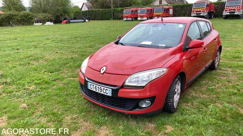 RENAULT MEGANE 309707kms - 2013 - Легковой автомобиль: фото 1 RENAULT MEGANE 309707kms - 2013 - Легковой автомобиль: фото 1