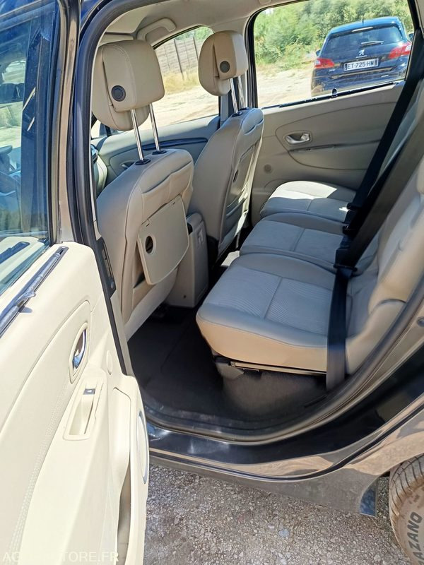 Легковой автомобиль RENAULT SCENIC III 1.5 DCI 110CV - 2009 - 155000KMS: фото 12