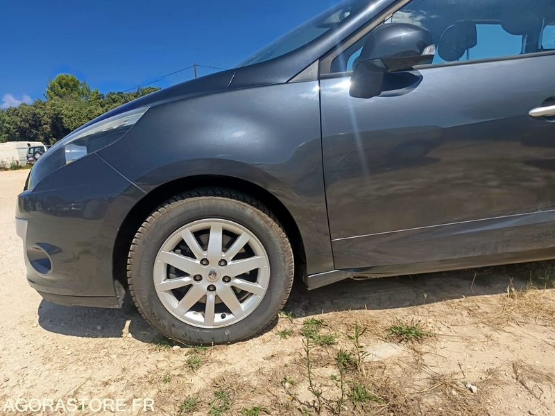 Легковой автомобиль RENAULT SCENIC III 1.5 DCI 110CV - 2009 - 155000KMS: фото 18