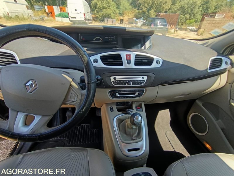 Легковой автомобиль RENAULT SCENIC III 1.5 DCI 110CV - 2009 - 155000KMS: фото 8