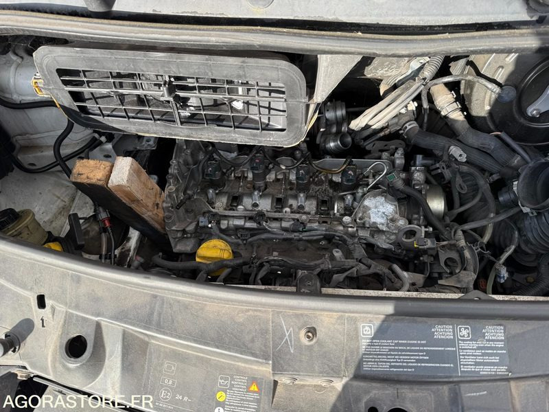 Цельнометаллический фургон RENAULT TRAFIC 2.0 DCI 115 CH L1H2 - 233176 - 2011: фото 8