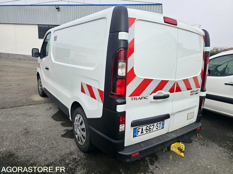 RENAULT TRAFIC - 2018 - 173355KM - FA667ST - Цельнометаллический фургон: фото 4 RENAULT TRAFIC - 2018 - 173355KM - FA667ST - Цельнометаллический фургон: фото 4