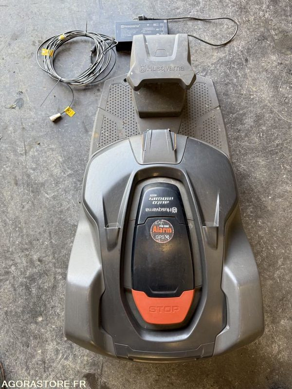 ROBOT de tonte 450x Husqvarna occasion 2022 5000m2 - Газонокосилка: фото 1 ROBOT de tonte 450x Husqvarna occasion 2022 5000m2 - Газонокосилка: фото 1