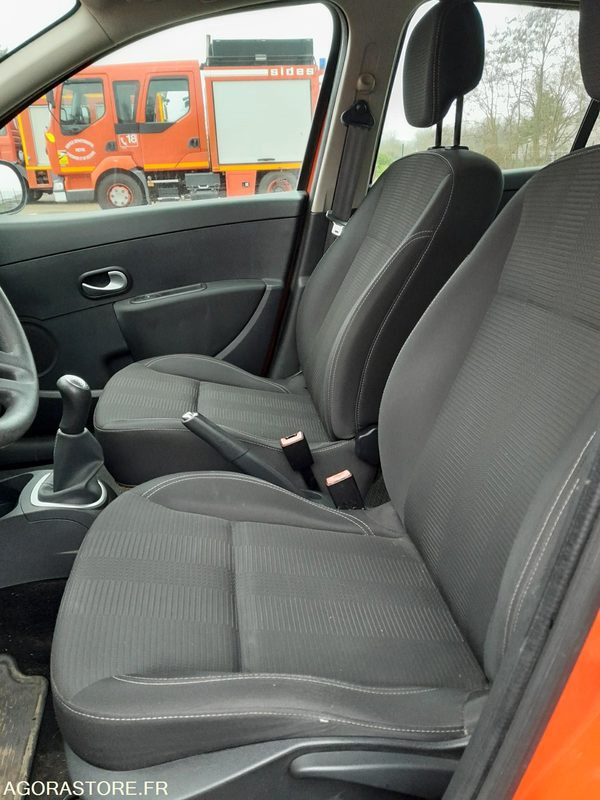 Renault Clio 3 - 2011 - 171947kms - BW294TR - Легковой автомобиль: фото 5 Renault Clio 3 - 2011 - 171947kms - BW294TR - Легковой автомобиль: фото 5