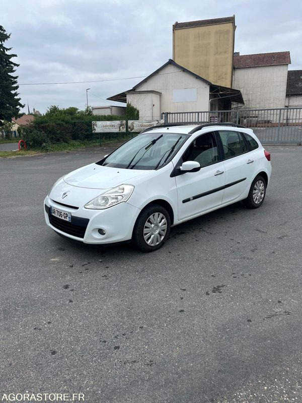 Renault Clio 3 - 209 000km - 2010 - Легковой автомобиль: фото 3 Renault Clio 3 - 209 000km - 2010 - Легковой автомобиль: фото 3