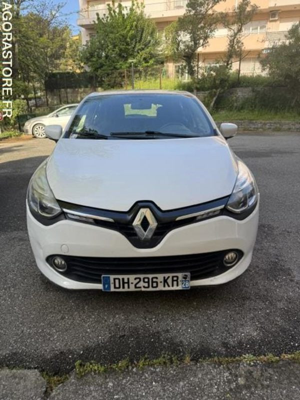 Renault Clio 4 56017 kms 2014 - Легковой автомобиль: фото 1 Renault Clio 4 56017 kms 2014 - Легковой автомобиль: фото 1