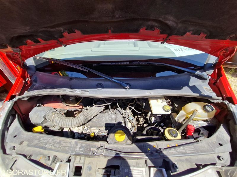 Renault Master - 2011 - 270594 - CE149HL - Машина скорой помощи: фото 3 Renault Master - 2011 - 270594 - CE149HL - Машина скорой помощи: фото 3