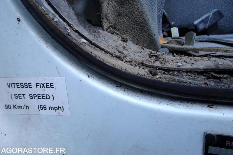 Легковой автомобиль Renault Midlum 220 DXI: фото 29 Легковой автомобиль Renault Midlum 220 DXI: фото 29