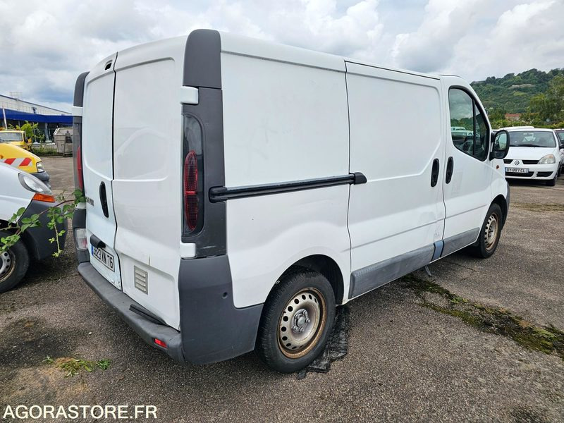 Renault Trafic - 2005 - 153127km - 3823XN76 - Цельнометаллический фургон: фото 3 Renault Trafic - 2005 - 153127km - 3823XN76 - Цельнометаллический фургон: фото 3